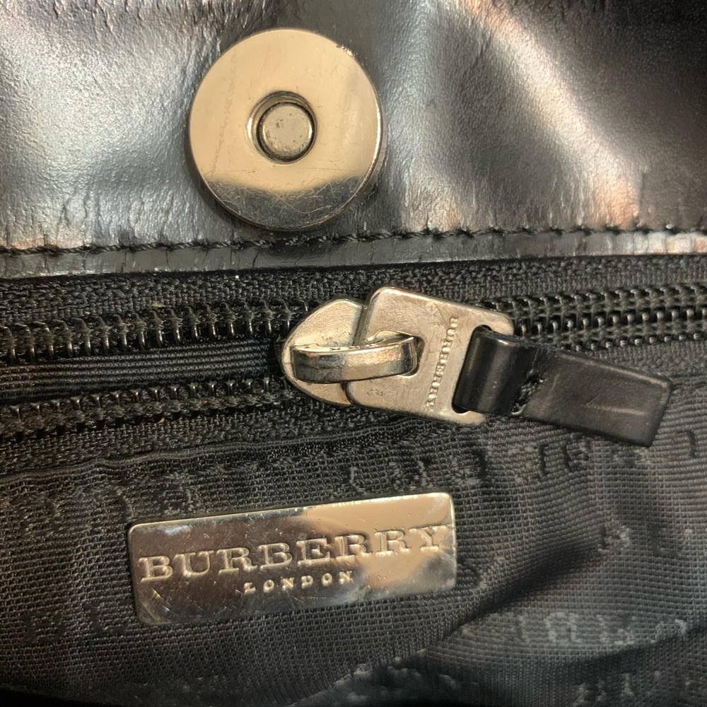 Burberry - Picture 5 of 10